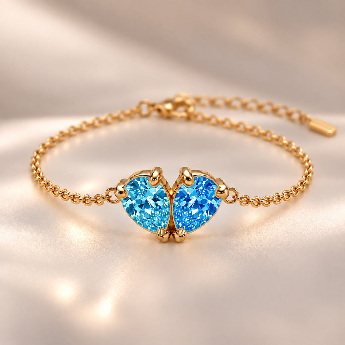 Demi Heart Bracelet - Gold Finish