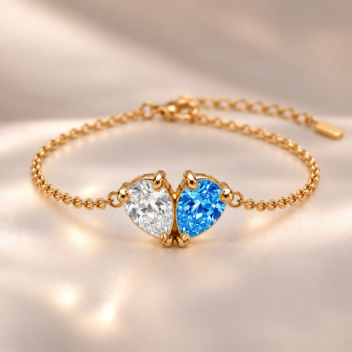 Demi Heart Bracelet - Gold Finish