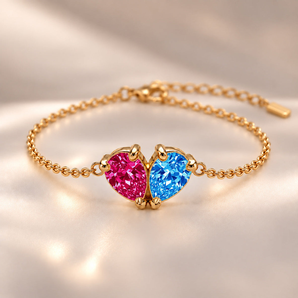 Demi Heart Bracelet - Gold Finish