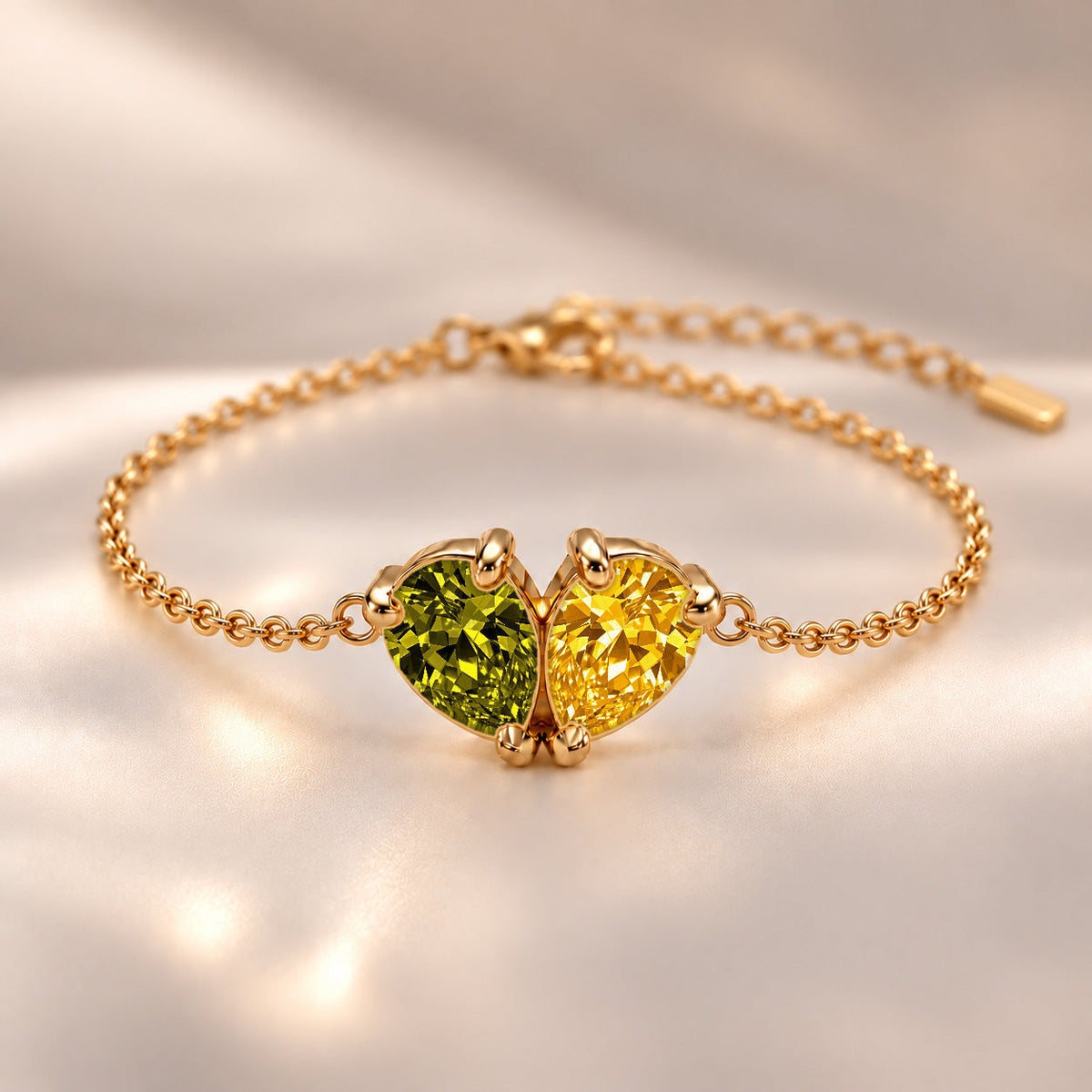Demi Heart Bracelet - Gold Finish