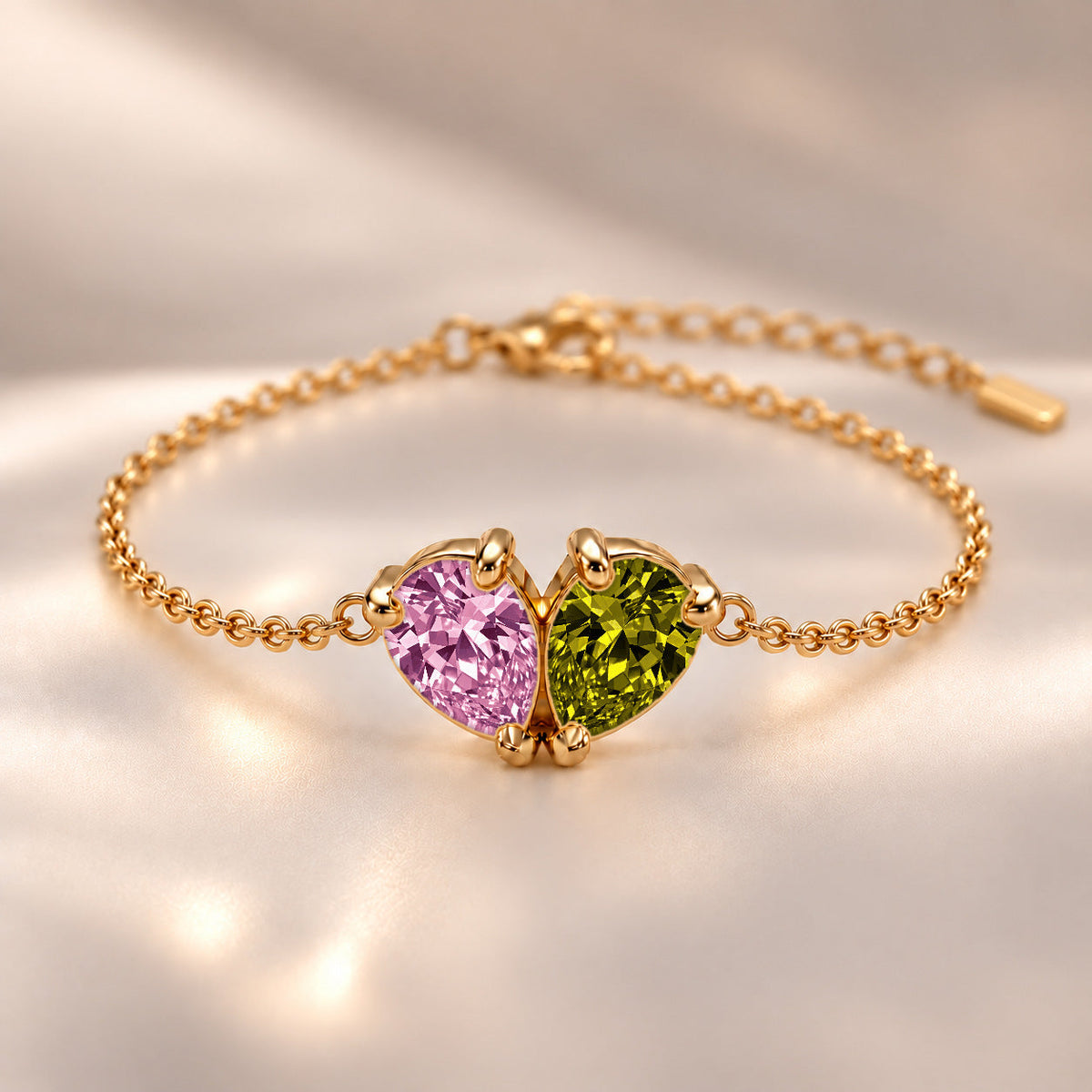 Demi Heart Bracelet - Gold Finish