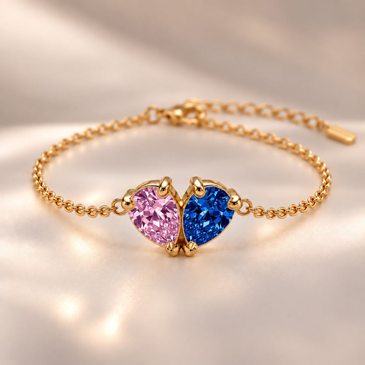 Demi Heart Bracelet - Gold Finish