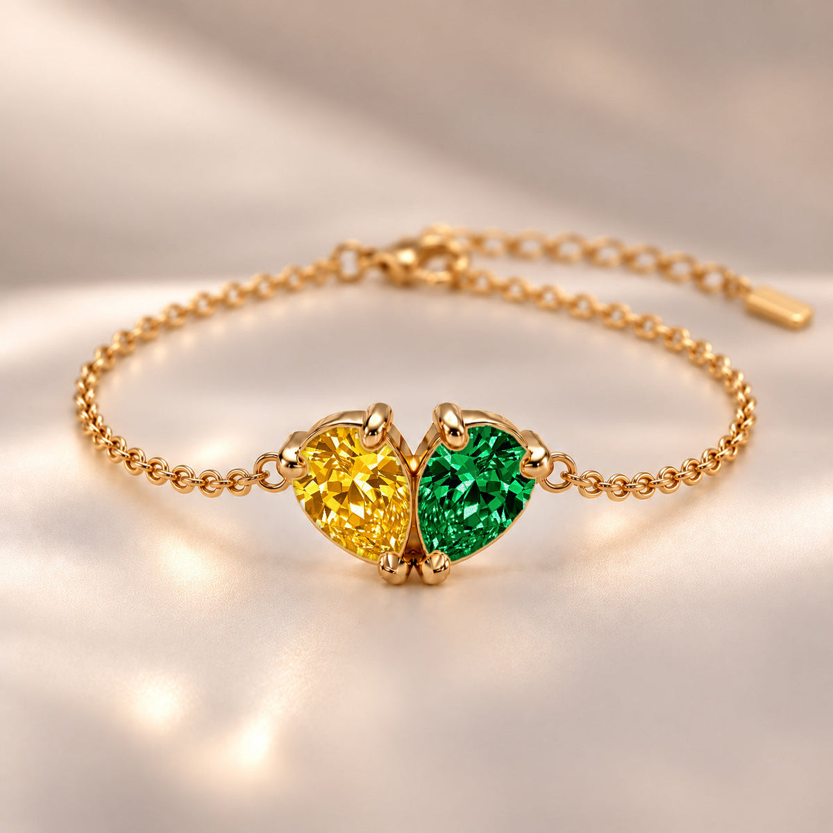 Demi Heart Bracelet - Gold Finish