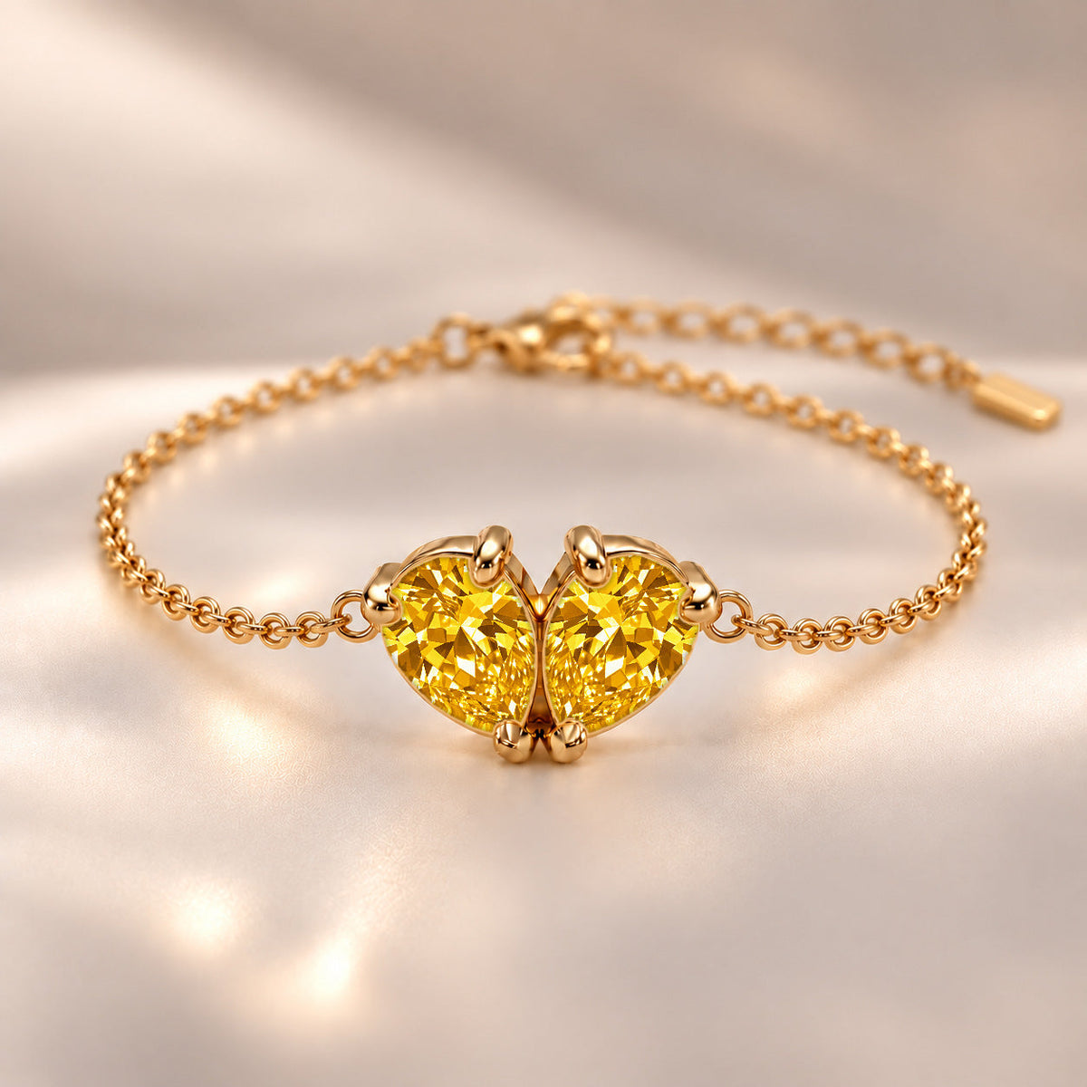 Demi Heart Bracelet - Gold Finish