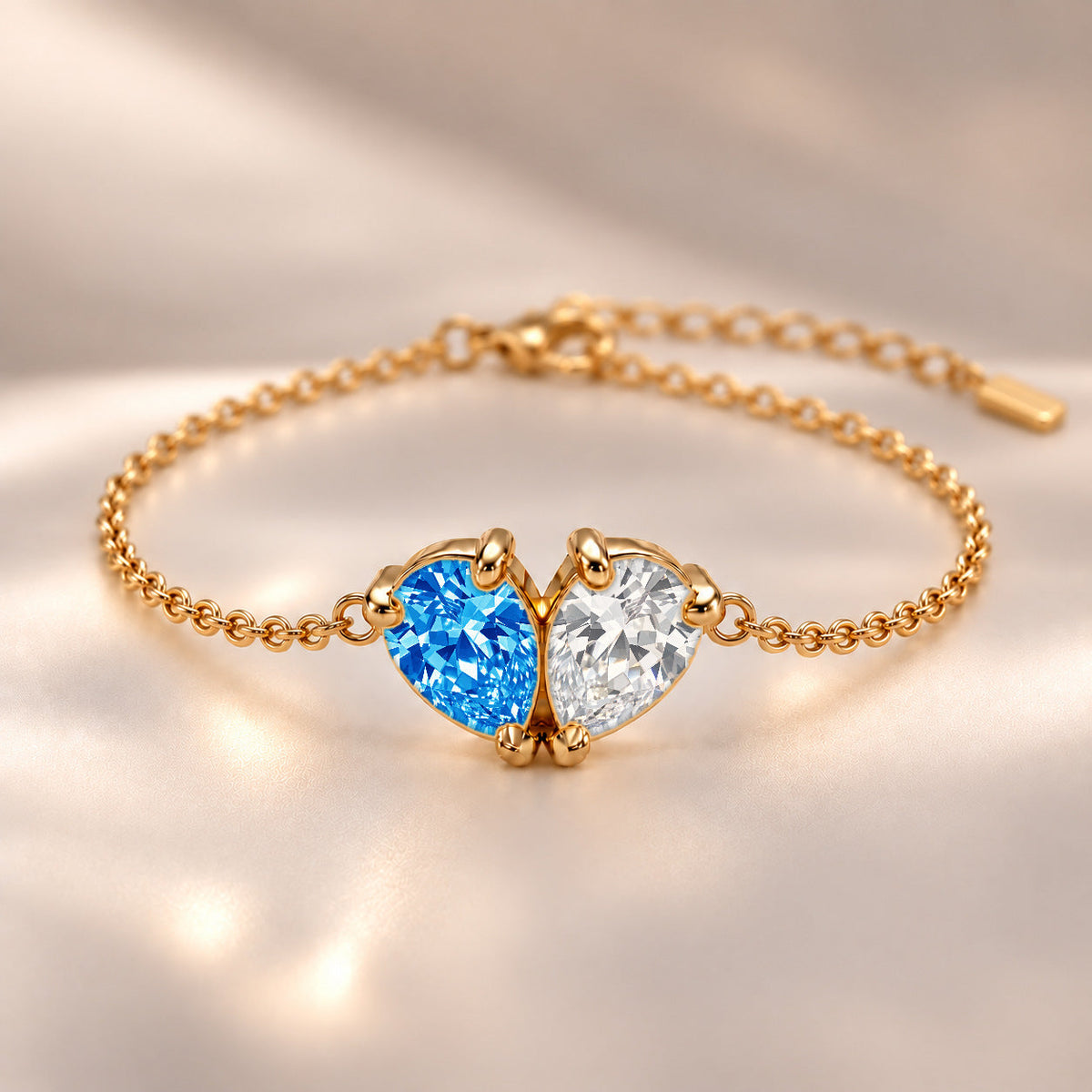 Demi Heart Bracelet - Gold Finish